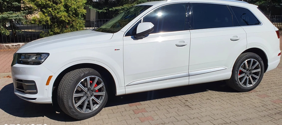 Audi Q7 cena 173000 przebieg: 54000, rok produkcji 2019 z Sulejówek małe 191